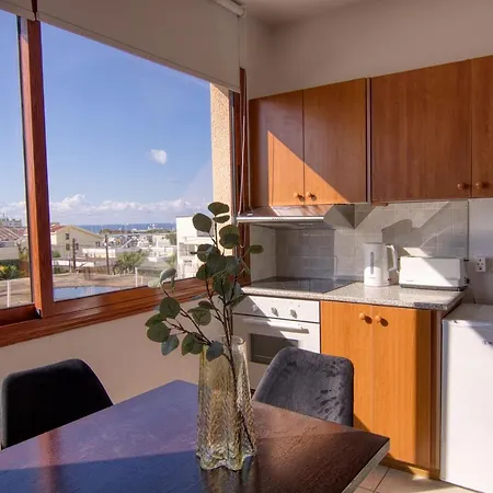 Phaedrus Living: Flat 104 Διαμέρισμα *